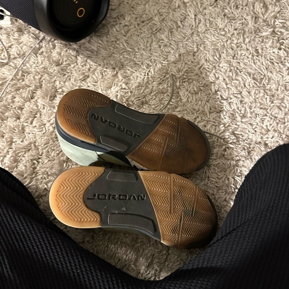 Jordan 5 - Picture 3 of 3